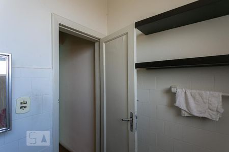 Apartamento para alugar com 107m², 2 quartos e sem vagaBanheiro