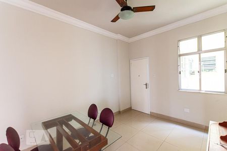 Sala de apartamento para alugar com 1 quarto, 44m² em Icaraí, Niterói