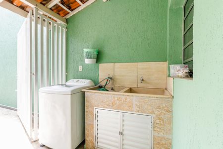 Casa à venda com 110m², 3 quartos e 2 vagas Casa à venda com 110m², 3 quartos e 2 vagasÁrea de Serviço