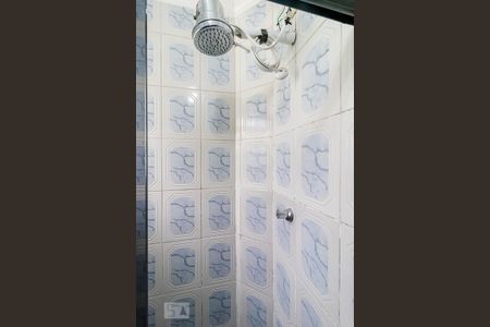 Casa à venda com 110m², 3 quartos e 2 vagas Casa à venda com 110m², 3 quartos e 2 vagasBanheiro