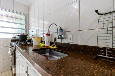 Casa à venda com 110m², 3 quartos e 2 vagas Casa à venda com 110m², 3 quartos e 2 vagasCozinha