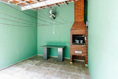 Casa à venda com 110m², 3 quartos e 2 vagas Casa à venda com 110m², 3 quartos e 2 vagasQuintal e Churrasqueira