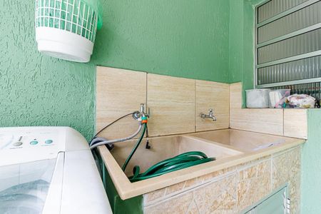 Casa à venda com 110m², 3 quartos e 2 vagas Casa à venda com 110m², 3 quartos e 2 vagasÁrea de Serviço