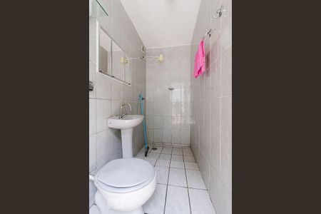 Casa à venda com 110m², 3 quartos e 2 vagas Casa à venda com 110m², 3 quartos e 2 vagasBanheiro de Serviço