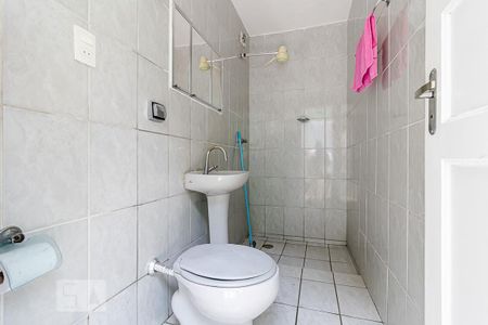 Casa à venda com 110m², 3 quartos e 2 vagas Casa à venda com 110m², 3 quartos e 2 vagasBanheiro de Serviço