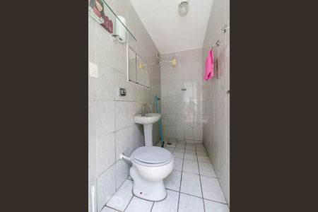 Casa à venda com 110m², 3 quartos e 2 vagas Casa à venda com 110m², 3 quartos e 2 vagasBanheiro de Serviço