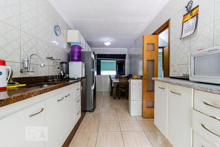 Casa à venda com 110m², 3 quartos e 2 vagas Casa à venda com 110m², 3 quartos e 2 vagasCozinha