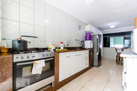 Casa à venda com 110m², 3 quartos e 2 vagas Casa à venda com 110m², 3 quartos e 2 vagasCozinha