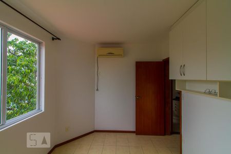 Quarto 1 de apartamento para alugar com 2 quartos, 56m² em Barreiros, São José