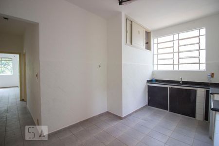 Casa à venda com 140m², 2 quartos e 2 vagasCozinha