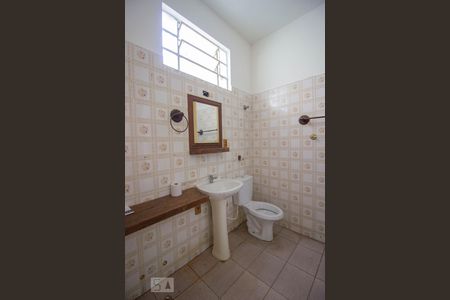 Casa à venda com 140m², 2 quartos e 2 vagasBanheiro