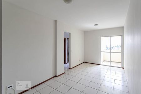 Sala de apartamento para alugar com 3 quartos, 111m² em Cachoeirinha, Belo Horizonte
