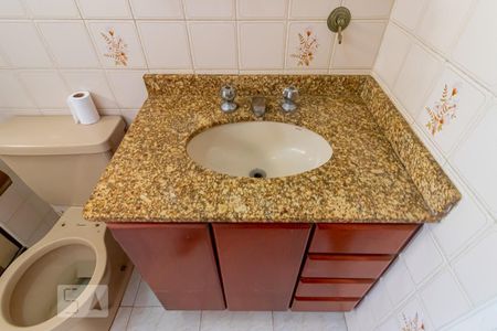 Apartamento para alugar com 65m², 2 quartos e 1 vaga Apartamento para alugar com 65m², 2 quartos e 1 vagaBanheiro