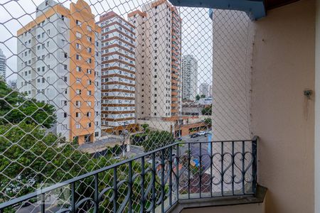 Sacada  de apartamento para alugar com 2 quartos, 65m² em Vila Gumercindo, São Paulo