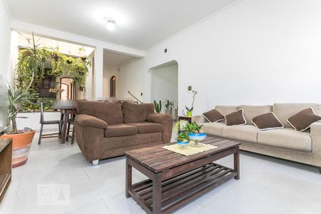 Sala de casa para alugar com 3 quartos, 400m² em Jardim Armenia, Mogi das Cruzes