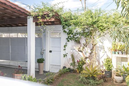 Sala - Vista de casa para alugar com 3 quartos, 400m² em Jardim Armenia, Mogi das Cruzes