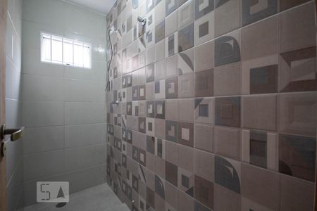 Casa à venda com 200m², 3 quartos e 2 vagas Casa à venda com 200m², 3 quartos e 2 vagasBanheiro Corredor