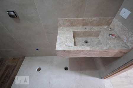 Casa à venda com 200m², 3 quartos e 2 vagas Casa à venda com 200m², 3 quartos e 2 vagasBanheiro da Suíte Master