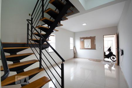 Sala de casa à venda com 3 quartos, 200m² em Padroeira, Osasco