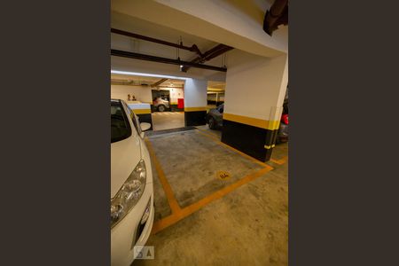 Apartamento à venda com 74m², 2 quartos e 1 vaga Apartamento à venda com 74m², 2 quartos e 1 vagaVaga de Garagem