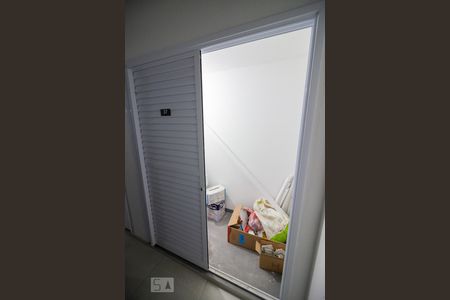 Apartamento à venda com 74m², 2 quartos e 1 vaga Apartamento à venda com 74m², 2 quartos e 1 vagaDeposito