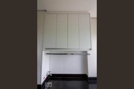 Apartamento à venda com 74m², 2 quartos e 1 vaga Apartamento à venda com 74m², 2 quartos e 1 vagaCozinha / Lavanderia