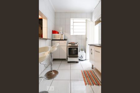 Apartamento à venda com 77m², 2 quartos e sem vagaCozinha