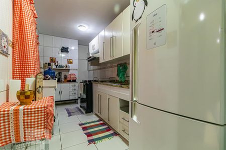 Casa à venda com 968m², 2 quartos e 1 vaga Casa à venda com 968m², 2 quartos e 1 vagaCozinha