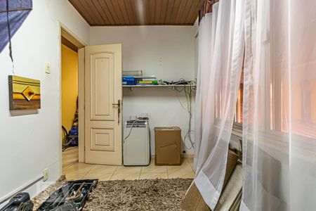 Casa à venda com 968m², 2 quartos e 1 vaga Casa à venda com 968m², 2 quartos e 1 vagaQuarto de Serviço