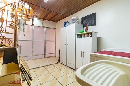 Casa à venda com 968m², 2 quartos e 1 vaga Casa à venda com 968m², 2 quartos e 1 vagaÁrea de Serviço