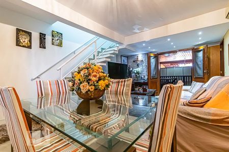 Sala de casa à venda com 2 quartos, 968m² em Taquara, Rio de Janeiro