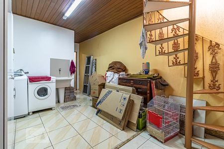 Casa à venda com 968m², 2 quartos e 1 vaga Casa à venda com 968m², 2 quartos e 1 vagaÁrea de Serviço