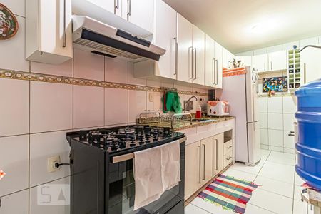Casa à venda com 968m², 2 quartos e 1 vaga Casa à venda com 968m², 2 quartos e 1 vagaCozinha