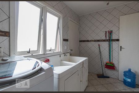 Casa à venda com 340m², 4 quartos e 4 vagasLavanderia