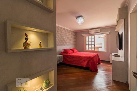 Quarto 1 - suite de casa à venda com 4 quartos, 340m² em Jardim Itu, Porto Alegre