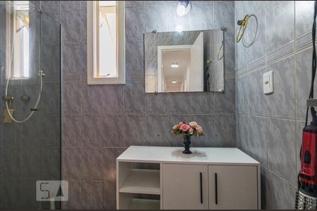 Casa à venda com 340m², 4 quartos e 4 vagasBanheiro Social