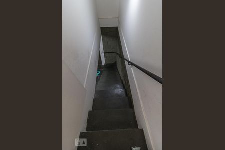 Casa à venda com 340m², 4 quartos e 4 vagasEscada