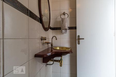 Lavabo de casa à venda com 4 quartos, 340m² em Jardim Itu, Porto Alegre