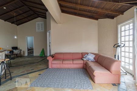 Casa à venda com 340m², 4 quartos e 4 vagasArea gourmet