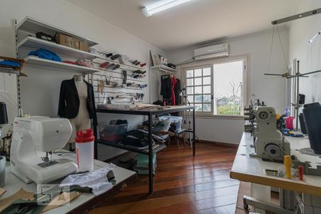 Casa à venda com 340m², 4 quartos e 4 vagasQuarto 2