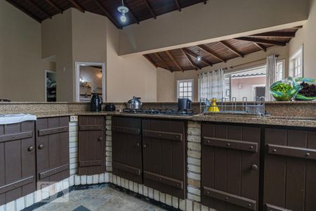 Casa à venda com 340m², 4 quartos e 4 vagasArea gourmet