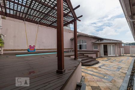 Casa à venda com 340m², 4 quartos e 4 vagasPiscina