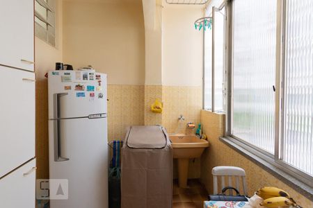 Apartamento à venda com 55m², 1 quarto e sem vagaCozinha e Área de Serviço