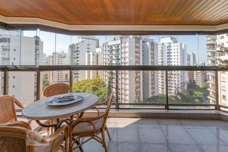Apartamento à venda com 276m², 3 quartos e 4 vagasVaranda da Sala