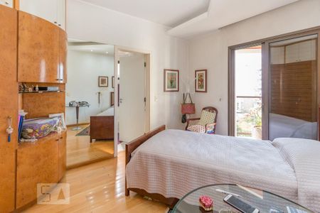 Apartamento à venda com 276m², 3 quartos e 4 vagasSuíte 2