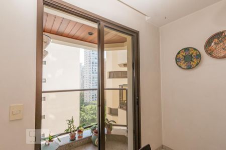 Apartamento à venda com 276m², 3 quartos e 4 vagasCopa