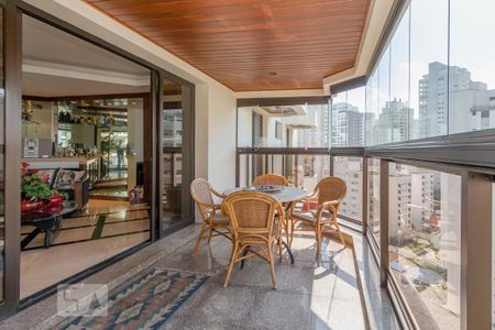 Apartamento à venda com 276m², 3 quartos e 4 vagasVaranda da Sala