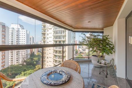 Apartamento à venda com 276m², 3 quartos e 4 vagasVaranda da Sala