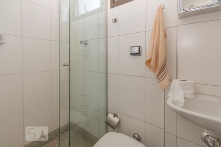 Apartamento à venda com 276m², 3 quartos e 4 vagasBanheiro de Serviço