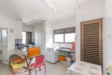 Apartamento à venda com 276m², 3 quartos e 4 vagasÁrea de Serviço